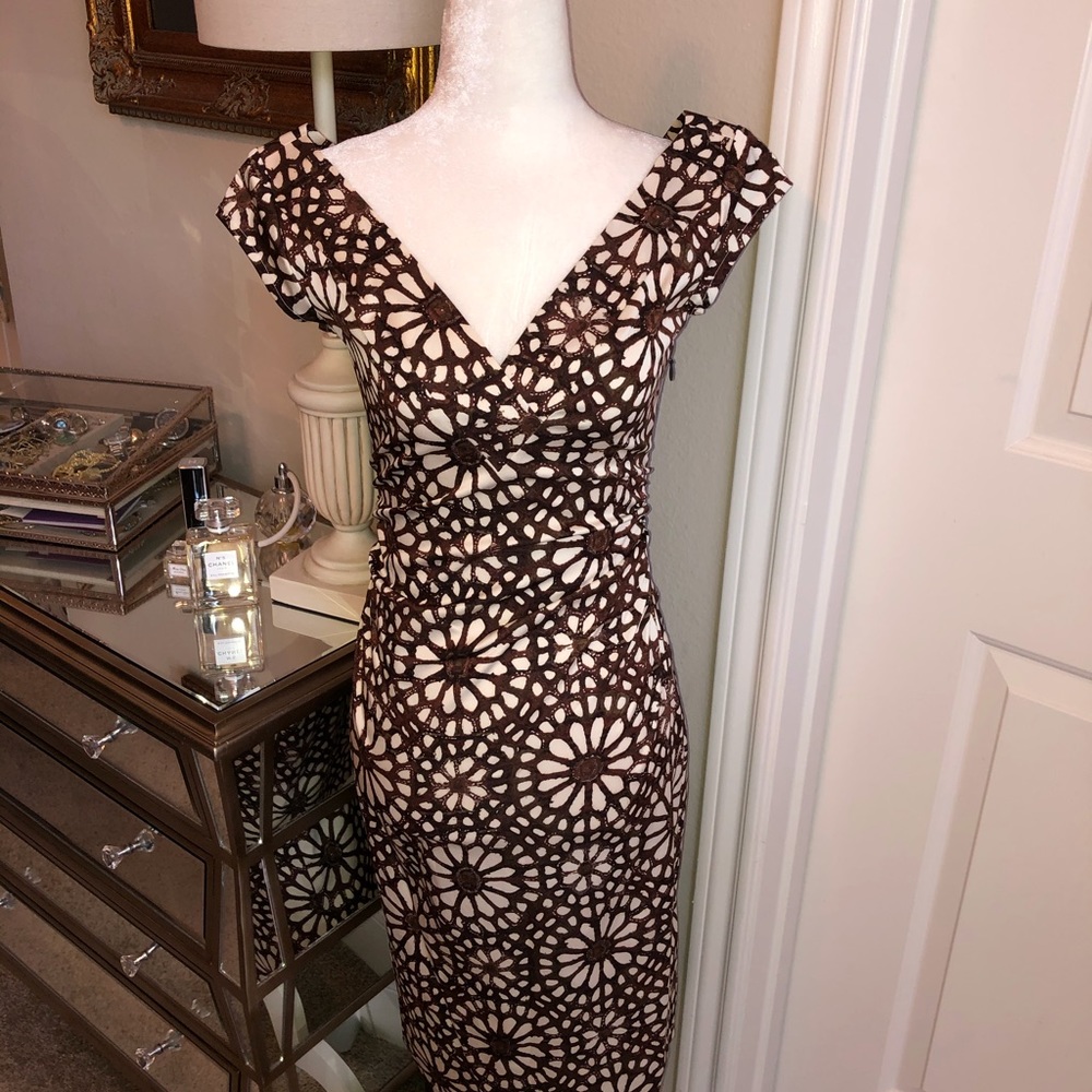DVF Dress - Picture 2 of 8